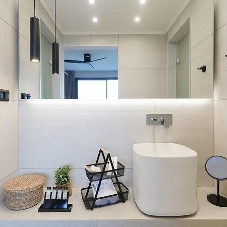 Videre Golden Private Pool Апартаменты *