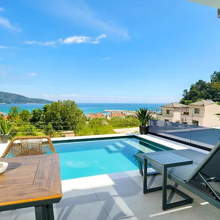 Апартаменты Videre Golden Private Pool