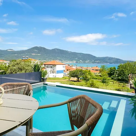 Videre Golden Private Pool Апартаменты *